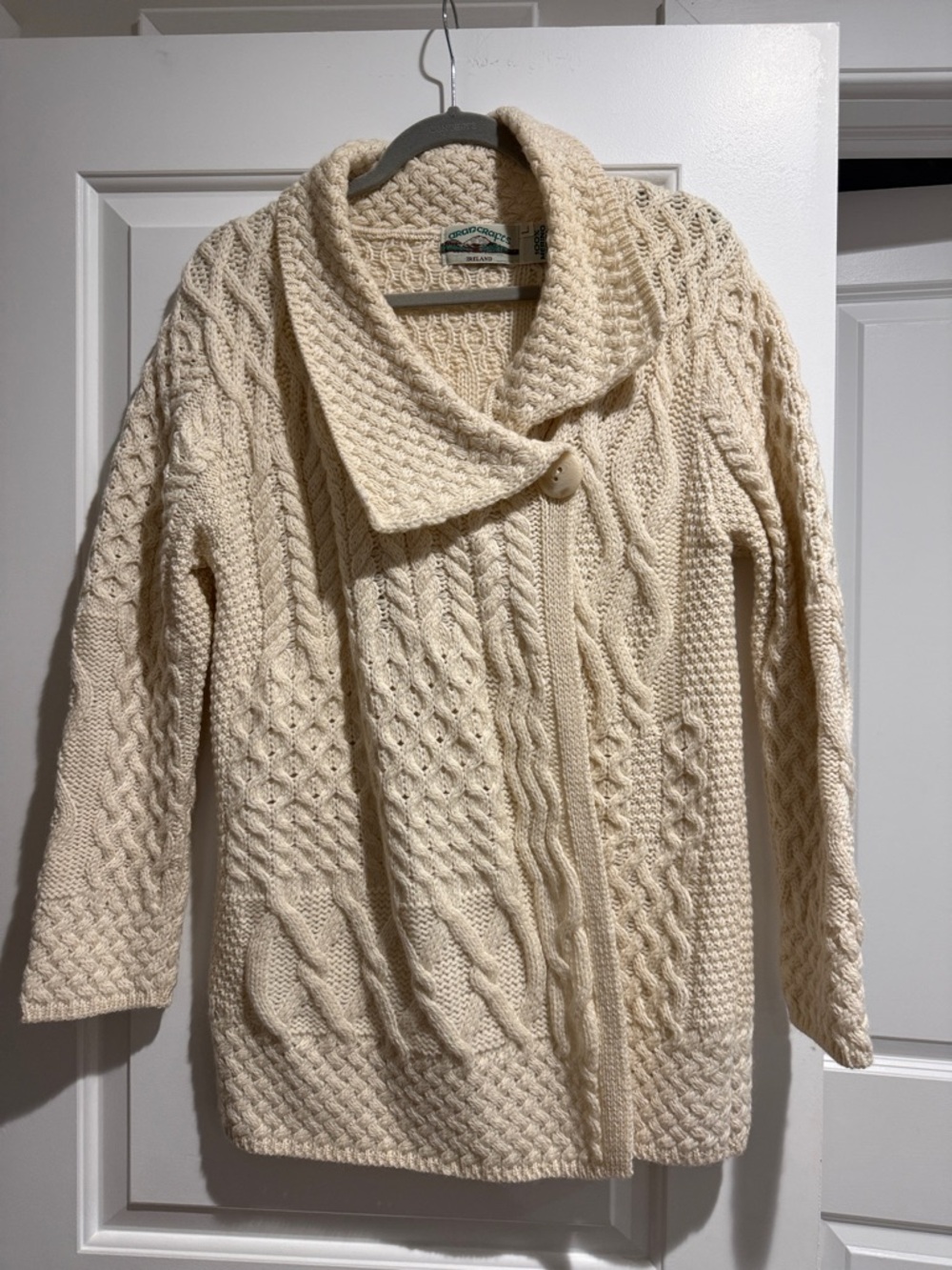 NWOT Arancrafts Cream Cable-Knit Merino Wool Sweater